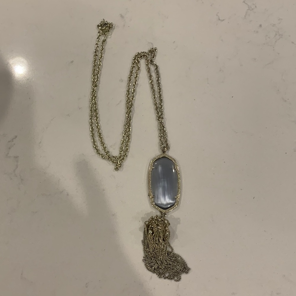 Kendra Scott Gray Tassel Rayne Necklace, EUC
